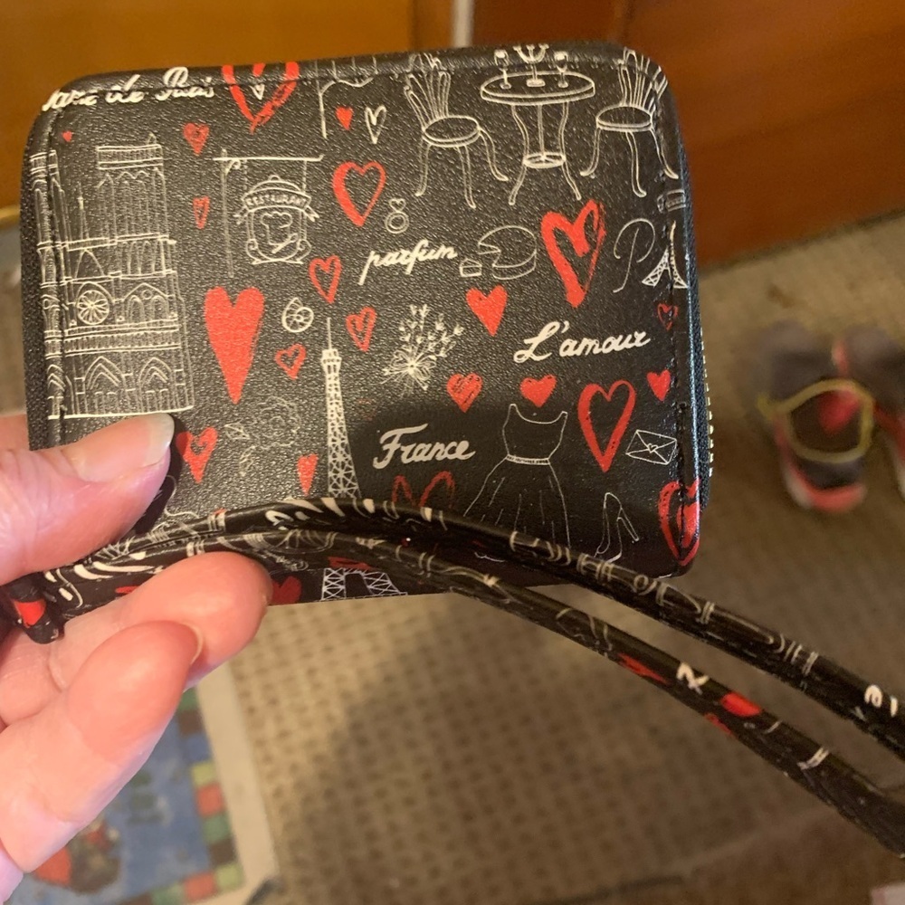 Paris Themed Heart Print Wristlet Wallet - Black & Red